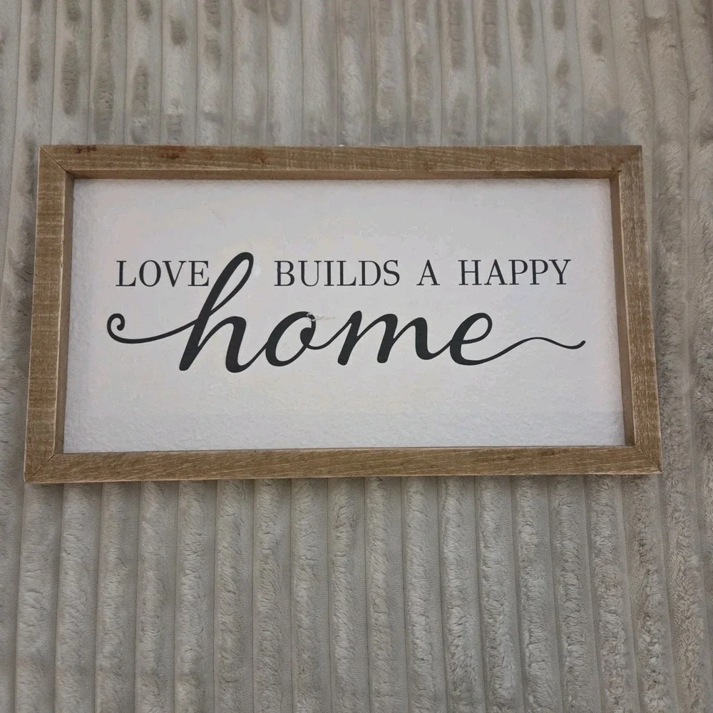 Ashland Wooden Home decor Love Builds A Happy Home
